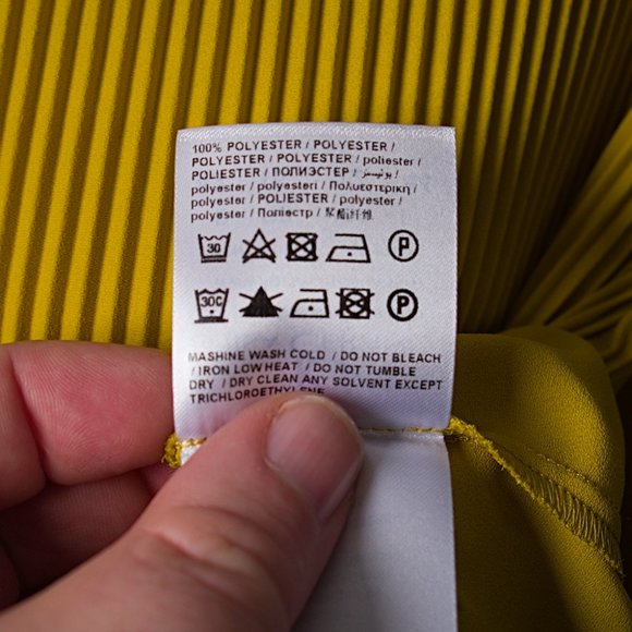 Luisa Cerano Mustard Pleated Blouse Women's 12 NWT - Picture 9 of 12